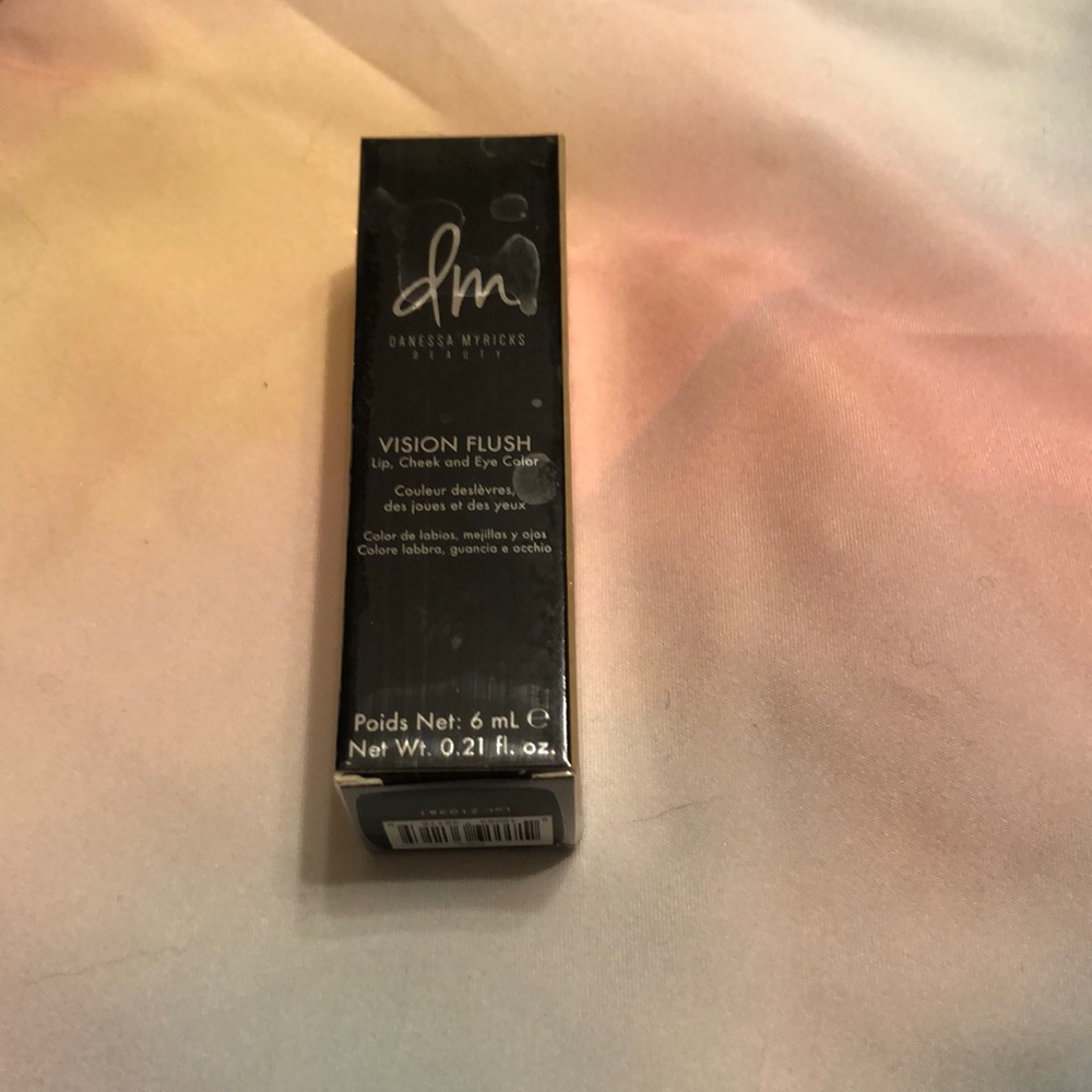 Brand New Danessa Myricks Beauty Vision Flush